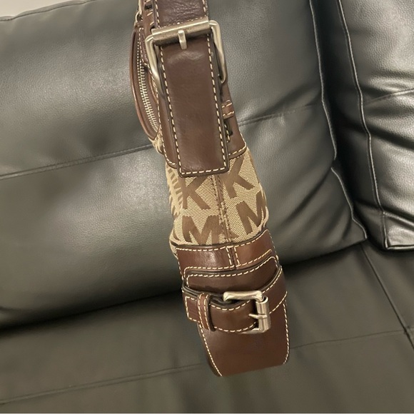Michael Kors y2k monogram print brown and tan canvas shoulder bag - Picture 4 of 6